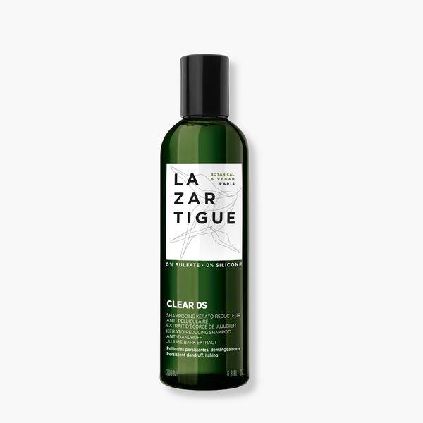 Lazartigue – Shampoing Clear Ds (Shampoing Kérato-Réducteur Anti-Pelliculaire), flacon de shampoing vert foncé avec une étiquette blanche et noire