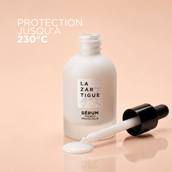 Lazartigue – Sérum D'Exception (Sérum Thermo Protecteur), flacon de sérum blanc avec pipette, sur fond rose clair